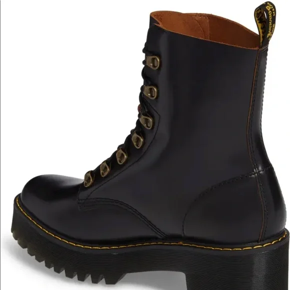Dr MARTENS LEONA BLACK Vintage Smooth Size:8